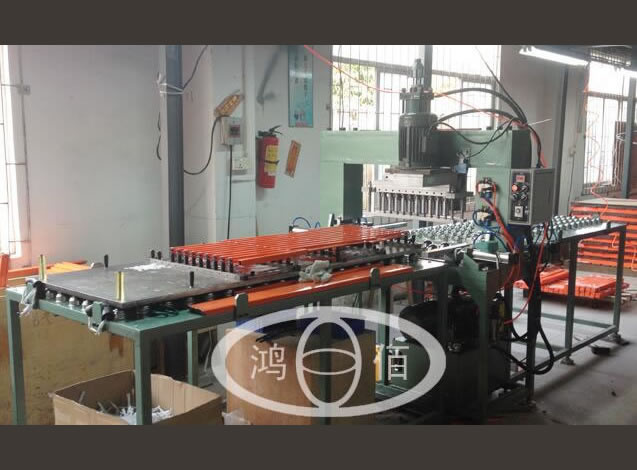 油壓旋鉚機龍門式多軸機型 油壓旋鉚機龍門式多軸機型
